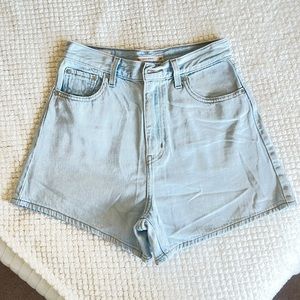 Levi’s High Loose Shorts
